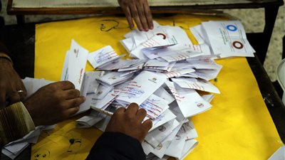 نائب لبنانى: استفتاء  الدستور المصرى انتصار للديمقراطية