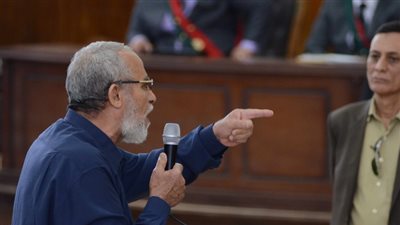 تأجيل محاكمة بديع و13 آخرين في «أحداث البحر الأعظم» لـ٢٨ يناير