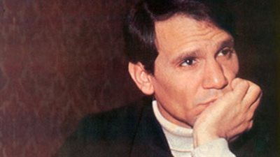 عبد الحليم حافظ يكتب في الأهرام: «ارجع يا صلاح»