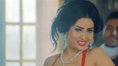 تأجيل محاكمة المطربة إغراء بسبب كليب «عايزة واحد» لـ26 ديسمبر