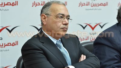 عصام خليل: إلغاء قانون الخدمة المدنية يعطل صرف مرتبات فبراير