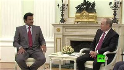 بالفيديو.. بوتين يستقبل تميم ويشيد بتأثير قطر في الشرق الأوسط