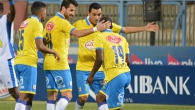 الإسماعيلي يتقدم بثلاثية نظيفة أمام مصر المقاصة بالشوط الأول