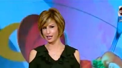 ماسك يساعد على تحسين منطقة حول العينين (فيديو)