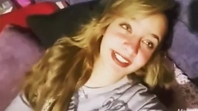 فتاة تكشف النطق الصحيح لأشهر الوجبات المصرية وأغربها «الكشري»