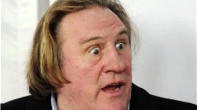 ممثل فرنسى يهجر موطنه هربا من سداد الضرائب