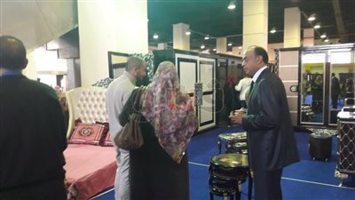 محافظ دمياط: 350 ألف جنيه مبيعات معرض الأثاث باليوم الثاني (صور)