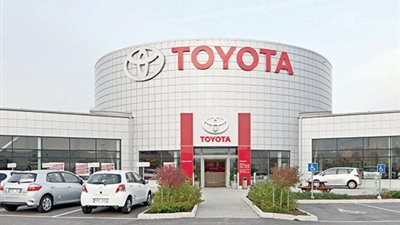 «تويوتا» تسترد مكانتها كأول صانع للسيارات في العالم