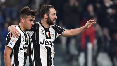 يوفنتوس يتقدم بهدف على روما بالشوط الأول (فيديو)