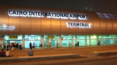 7 مجموعات سياحية تصل القاهرة لزيارة المعالم الأثرية