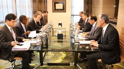 نائب الرئيس اليمني يبحث مع بان كي مون أوضاع اليمن في أبوظبي