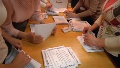 بالفيديو.. استفتاء دونيستك الأوكرانية لانضمامها لروسيا