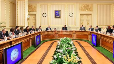 الحكومة: نحرص على التوسع في النماذج الحديثة للمدارس بمختلف أنواعها