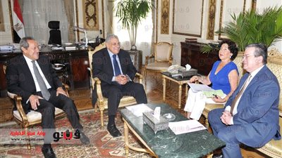 بالصور.. رئيس الوزراء يستقبل عضو مجلس الشيوخ الفرنسى‎‏