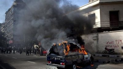 ضبط محاسبة تدفع أموال لطلبة لحرق سيارات الشرطة بسوهاج