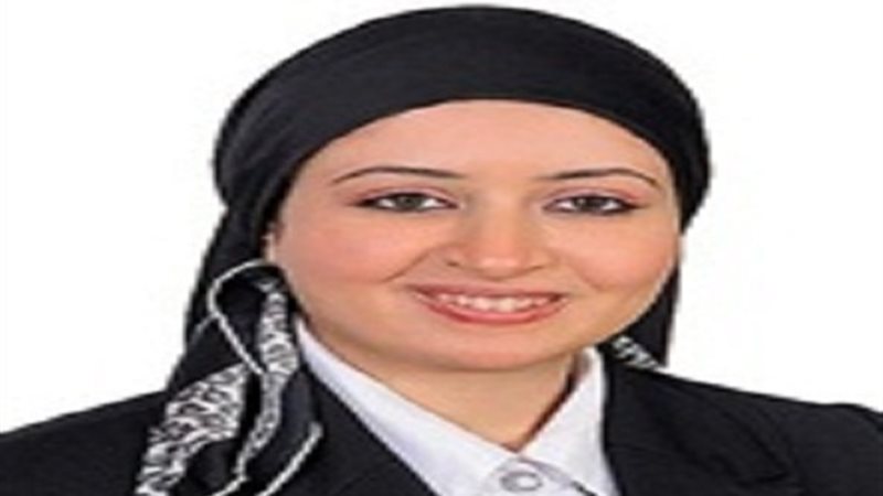 الكاتبة آية ياسر