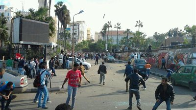 إصابة 10 أشخاص في اشتباكات بين أهالي السلوم والأمن