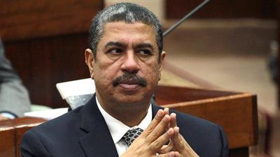 بحاح يتهم ميلشيات الحوثى بنهب أرصدة اليمن المالية