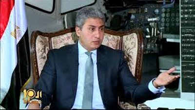 وزير الطيران: ندرس الاستعانة بشركات روسية في التأمين.. ننتظر موافقة موسكو على رحلات المونديال.. وقف مضيفات الوزن الزائد.. زيادة التذاكر الداخلية مبررة.. وبدء ضم 45 طائرة جديدة 2018