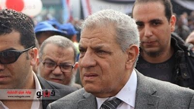 رئيس الوزراء يجتمع بأندية الدوري في غياب الأهلي.. «محلب» يعد بعودة الجماهير بعد إجراء «الرئاسية».. وقف الحجز على أموال الأندية وأرصدتها وجدولة ديون الضرائب.. مبادرة للمصالحة بين ال