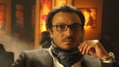 طارق لطفي يبدأ تصوير «شهادة ميلاد» بقرية العزبة