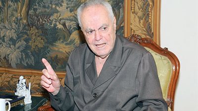 الجمل : صلاحيات مرسي فى الدستور تفوق صلاحيات مبارك