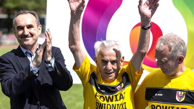 بالفيديو والصور..