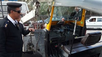 ضبط توك توك حاول الدخول إلى مطار القاهرة