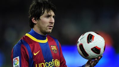 برشلونة يجدد عقد العظماء الثلاثة