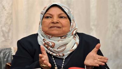 صحيفة بريطانية تستعين بفتوى سعاد صالح لـ«سبي داعش للإيزيديات» وأستاذة الفقه المقارن: «كلامي اتحرّف».. عالم الدين: السبي لا يمت للإسلام بصلة.. وأستاذ قانون دولي: لا يوجد نص يؤيد هذا