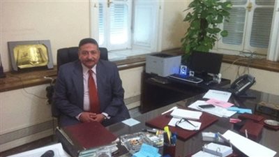 طالب يمزق ورقة إجابته وولي أمر يعتدي على عامل بمدرسة في الجيزة