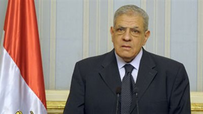 «محلب» لـ «مسئولي الأندية»: « طلباتكم أوامر».. تأجيل «الضرائب» وعودة الجماهير أهم القرارات.. الجبلاية ترفض الحديث عن إلغاء الهبوط.. وزير الشباب يحضر اجتماعات ال