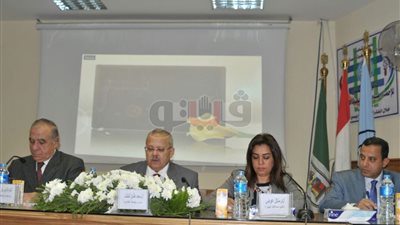رئيس جامعة القاهرة يفتتح المؤتمر الدولي الـ52 للإحصاء