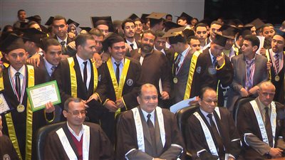 بالصور .. تخريج دفعة جديدة من هندسة «طنطا»