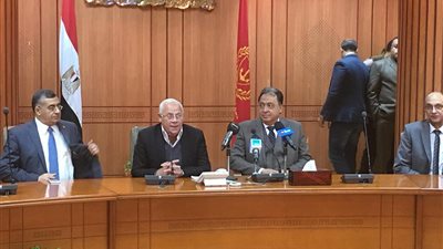 وزير الصحة: يحق للمواطن العلاج خارج محافظته على حساب التأمين