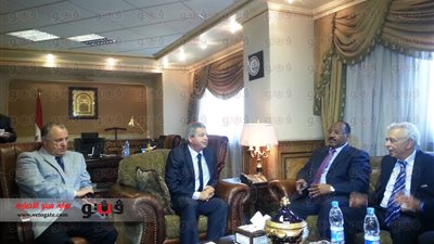 بالفيديو والصور.. وفد الـ «فيفا» يطالب الرياضة بإصدار القانون قبل نوفمبر