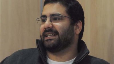 استئناف دعوى علاء عبد الفتاح على منع دخول رسائل وصحف لمحبسه