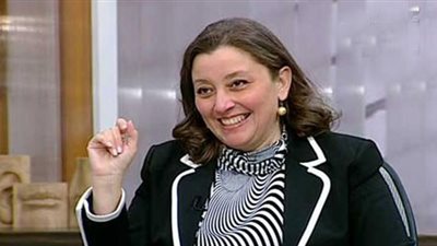 إخلاء سبيل الدكتورة منال عمر بكفالة 5 آلاف لاتهامها بإهانة الرئيس