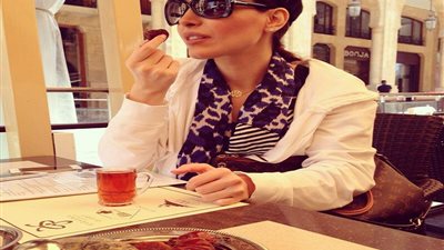 بالصورة.. إطلالة غريبة للبنانية 