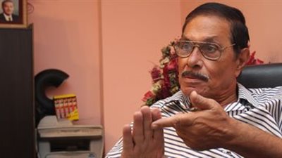 علي لطفي يطالب 