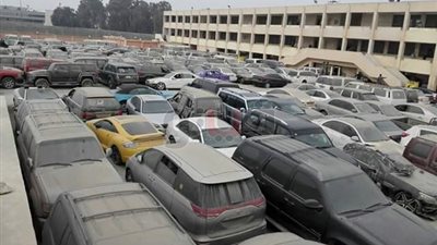 تفاصيل جلسة بيع السيارات بساحة جمارك مطار القاهرة الدولي.. 93 مركبة ماركات متنوعة مطروحة للعرض.. 300 جنيه ثمن كراسة الشروط.. و10 آلاف تأمين دخول المزاد قابلة للاسترجاع