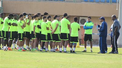 عماد سليمان يعالج أخطاء لاعبى المقاصة قبل مواجهة الاتحاد