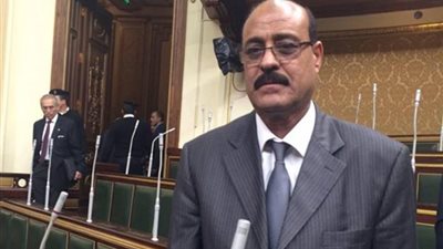 176 نائبا يطلبون الكلمة للتعليق على قانون الخدمة المدنية