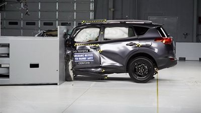 «تويوتا raf 4» تفشل في اختبارات الأمان والسلامة