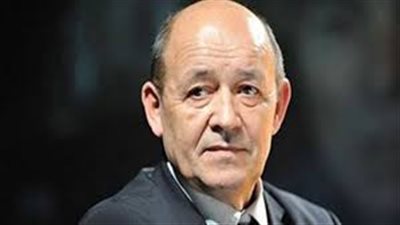 «لودريان» يطالب موسكو بوقف استهداف معاقل المعارضة السورية