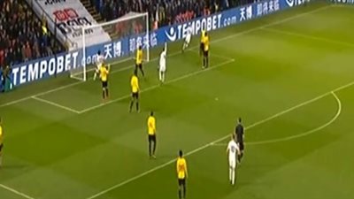 ليستر سيتي يتعادل أمام واتفورد 1/1 بالشوط الأول (فيديو)