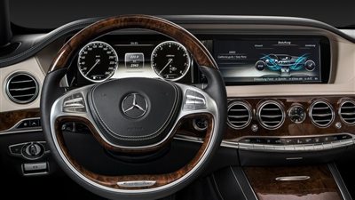 مرسيدس بنز ترسل سيارات 2018 إلى أبو ظبي