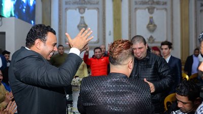 نجوم الفن الشعبي يحتفلون بزفاف «مودي» عضو فرقة الليثي