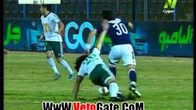 بالفيديو.. «فاصل مهارى» من «مصطفى فتحى» أمام لاعبي المصرى