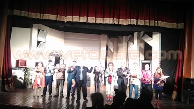 السيسي يتصدر ختام مسرحية «هزة في وسط البلد»